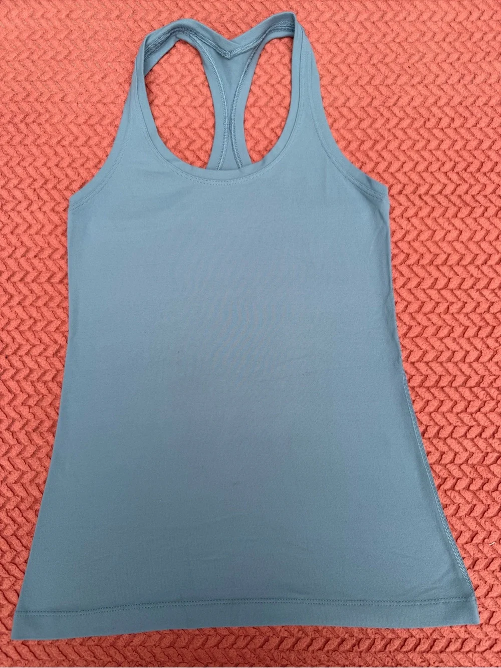 Lululemon lot of 5 tank tops size 6 mint condition spruce up your wardrobe